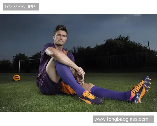 足球明星经典瞬间与精彩动作全景展示图集